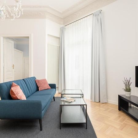 Marszalkowska 58 - Classy Two Bedroom Apartment With Balcony By Noclegi Renters Варшава Екстериор снимка