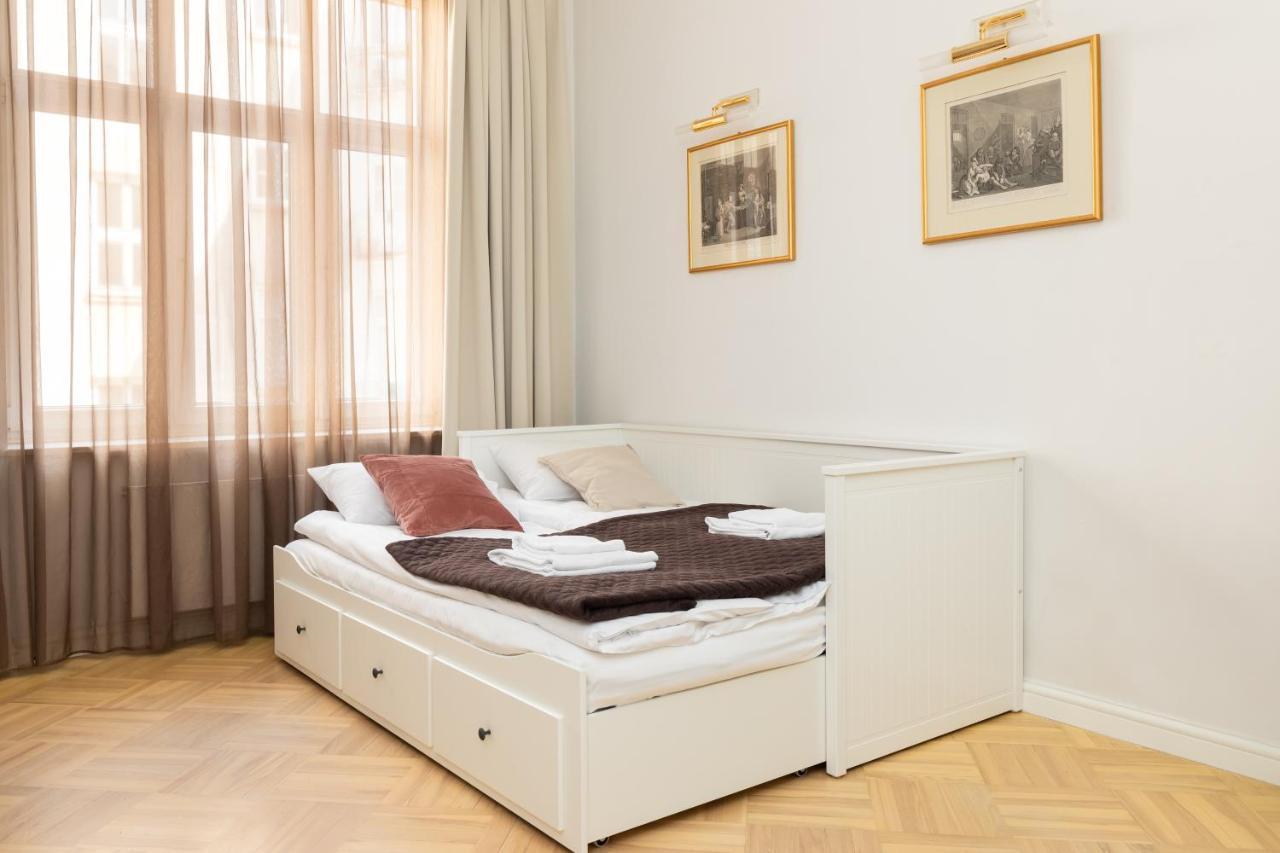 Marszalkowska 58 - Classy Two Bedroom Apartment With Balcony By Noclegi Renters Варшава Екстериор снимка
